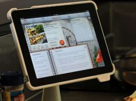 Подставка IPEVO Perch позволяет работать с вашим iPad безопаснее