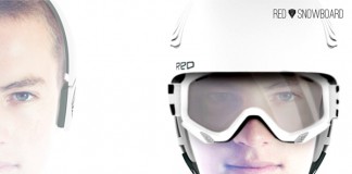 наушники в шлеме