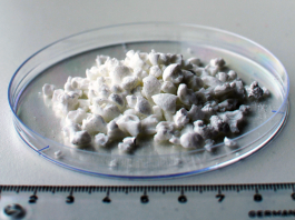 Ученые нечаянно создали «невозможный материал» упсалит