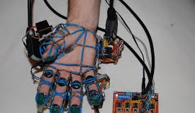 экзоскелет перчатки