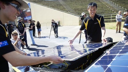 автомобиль на солнечных батареях