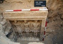 могила древнеегипетского жреца