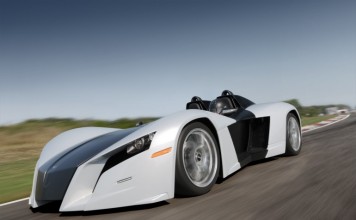 гоночный автомобиль