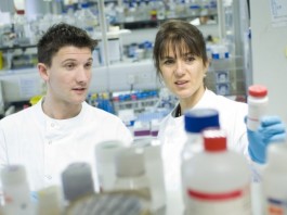 Британские ученые готовятся к тестам потенциального лекарства от ВИЧ ВИЧ