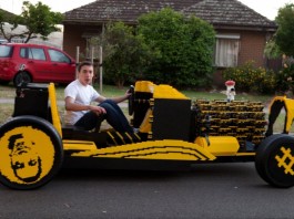 Автомобиль из конструктора