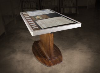 Ideum предложил 100-дюймовою модель с сенсорным экраном Сенсорная панель Ideum