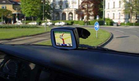 avtomobilnye-navigatory