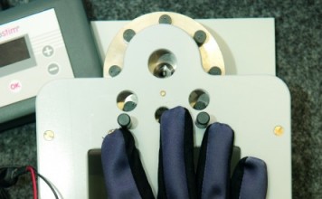 Перчатка-стимулятор