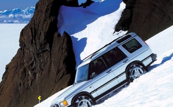 Обзор автомобиля Land Rover Discoveri