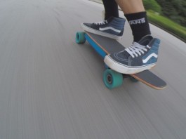 Электроскейтборд Bubblegum минимизирует затраты с напечатанными в 3D деталями (фоторепортаж) bubblegum