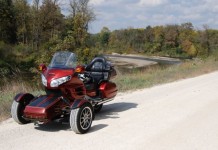 Endeavor преобразовывает обыкновенные мотоциклы в стильно выглядящие трехколесные endeavor trike