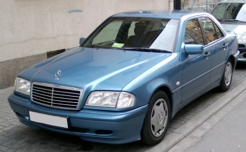Мерседес автомобиль