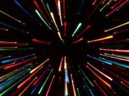 Удивительная яркая жидкость для нанолазера nanolaser