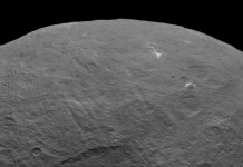 Dawn увеличивает масштаб белых пятен и находит подобную пирамиде гору на Цересе ceres