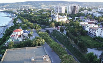 Феодосия манит туристов