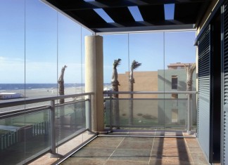 Остекление коттеджей — выбираем красивый вид!