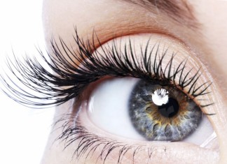 Красивые ресницы с помощью Карепроста