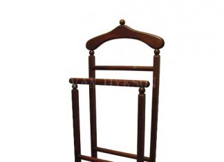 Напольные вешалки как деталь интерьера