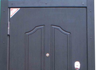 Металлическое чудо или выбор защищенной двери