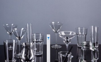 MixStik делает шоу посредством смешивания совершенного коктейля