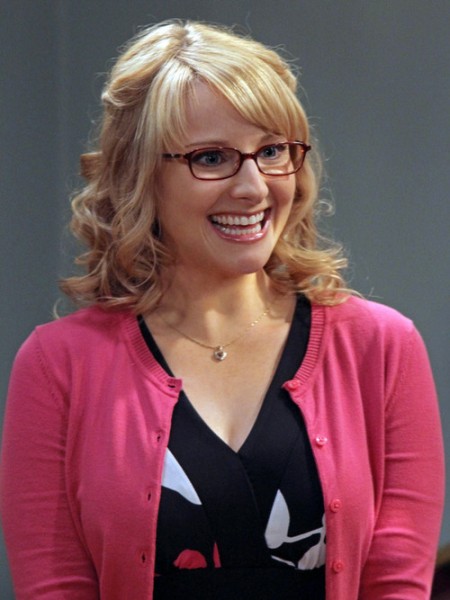 "The Agreement Dissection" -- Melissa Rauch as Bernadette in THE BIG BANG THEORY on the CBS Television Network. Photo: ROBERT VOETS/CBS ©2011 CBS Broadcasting Inc. All Rights Reserved