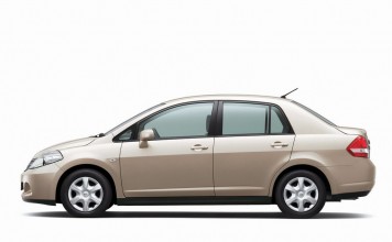 Новая модель Ниссан Тиида: особенности и преимущества