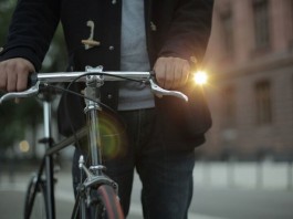 Представлена компактная и стильная фара для велосипеда