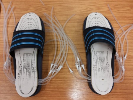 Разработаны носки превращающие мочу в топливо