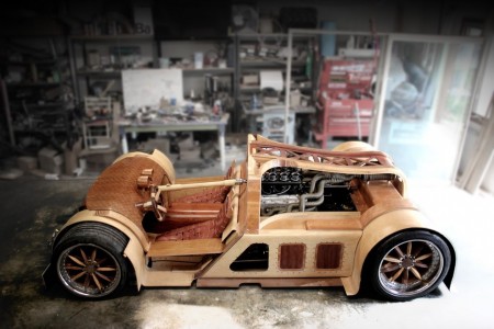 Джо Харман спроектировал и построил деревянный автомобиль