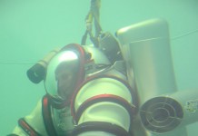 Создан экзоскелет для спуска на 305 метров под воду