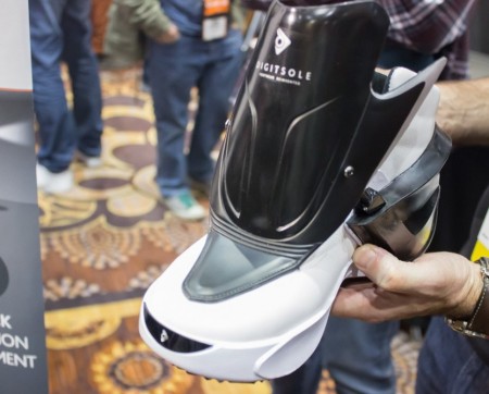 Наконец-то Digitsole представили кроссовки схожие с "Назад в будущее"