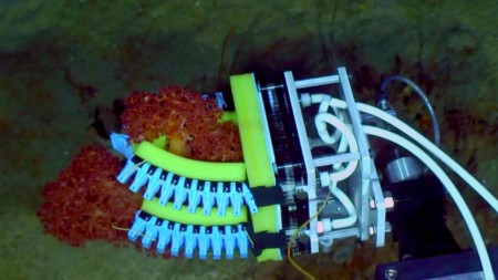 underwater-exploration-soft-robotic-hands-3