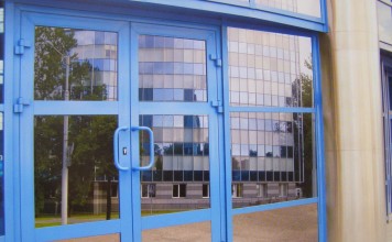 Алюминиевые двери не подведут!