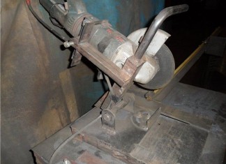 Отрезной станок из болгарки своими руками