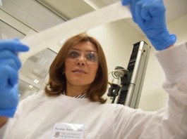 Ученые делают ультратонкие и сверхпрочные презервативы из травы