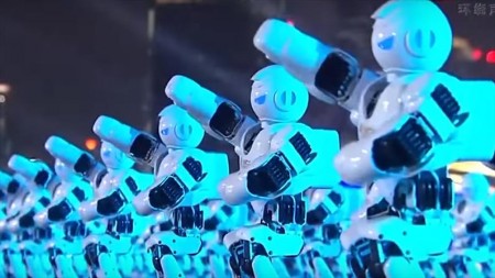 В Китае станцевали более 500 роботов