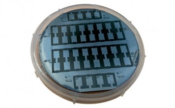 Ученые возвращают конденсаторы в электронику