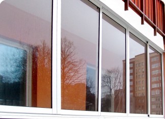 Основные вопросы про остекление лоджии под ключ