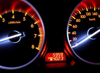 Скрутка пробега на автомобиле