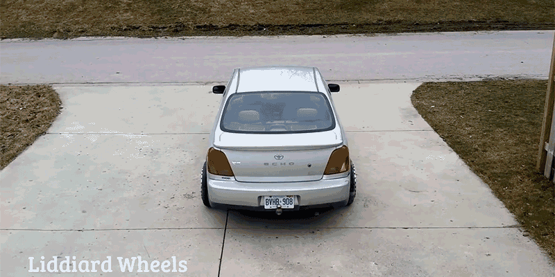 Канадец создал колеса облегчающие параллельную парковку