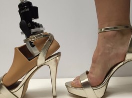 Придуман и разработан протез в котором можно ходить на каблуках