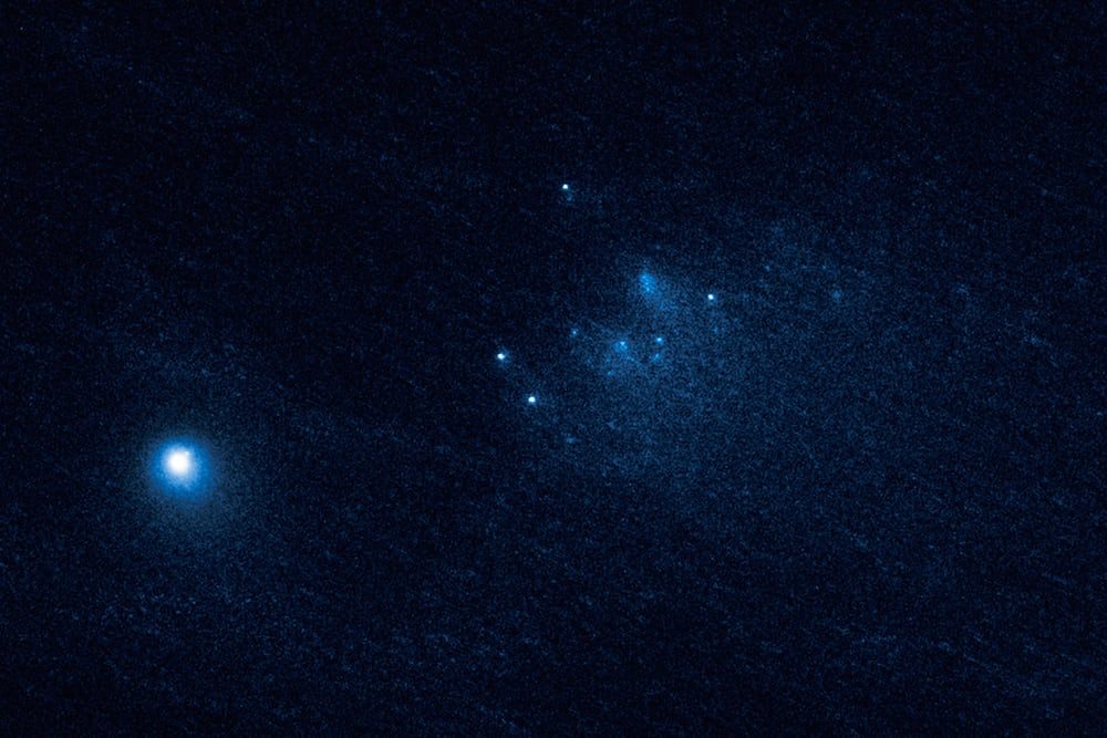 Астрономы начали наблюдение за смертью кометы