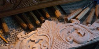 Резка по дереву