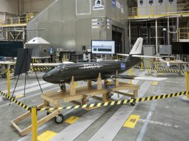 NASA хочет научить самолеты «работать крыльями»