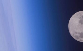 На Луне найден кислород