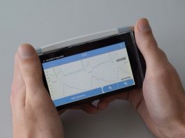 В Испании представили необычный мобильный электрокардиограф