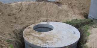 выгребную яму