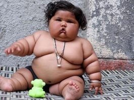 Врачи не могут разгадать причины свервысокого аппетита восьмимесячной девочки