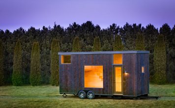 Выпущен трейлер похожий на японский фонарик