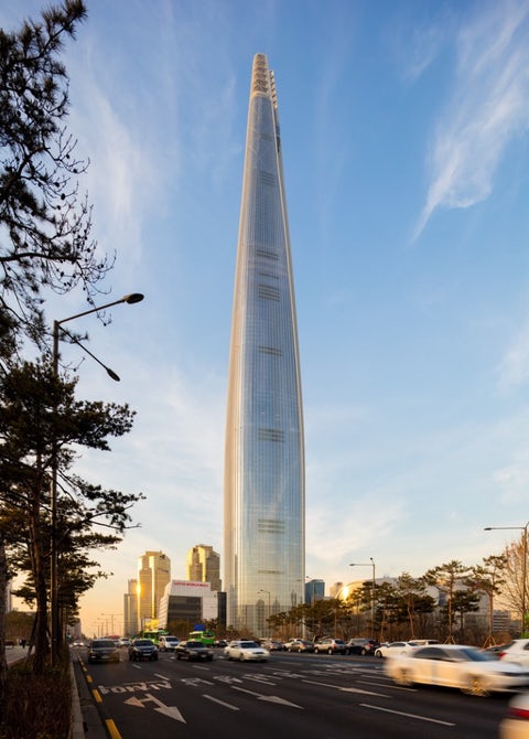 В Корее построили небоскреб с самым быстрым в мире лифтом